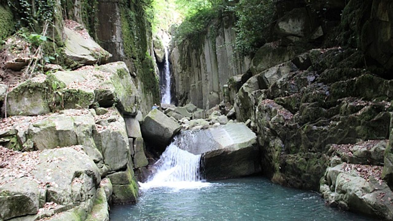 Doğa Harikası Kayalıdere Şelaleleri Turizme Açılmayı Bekliyor