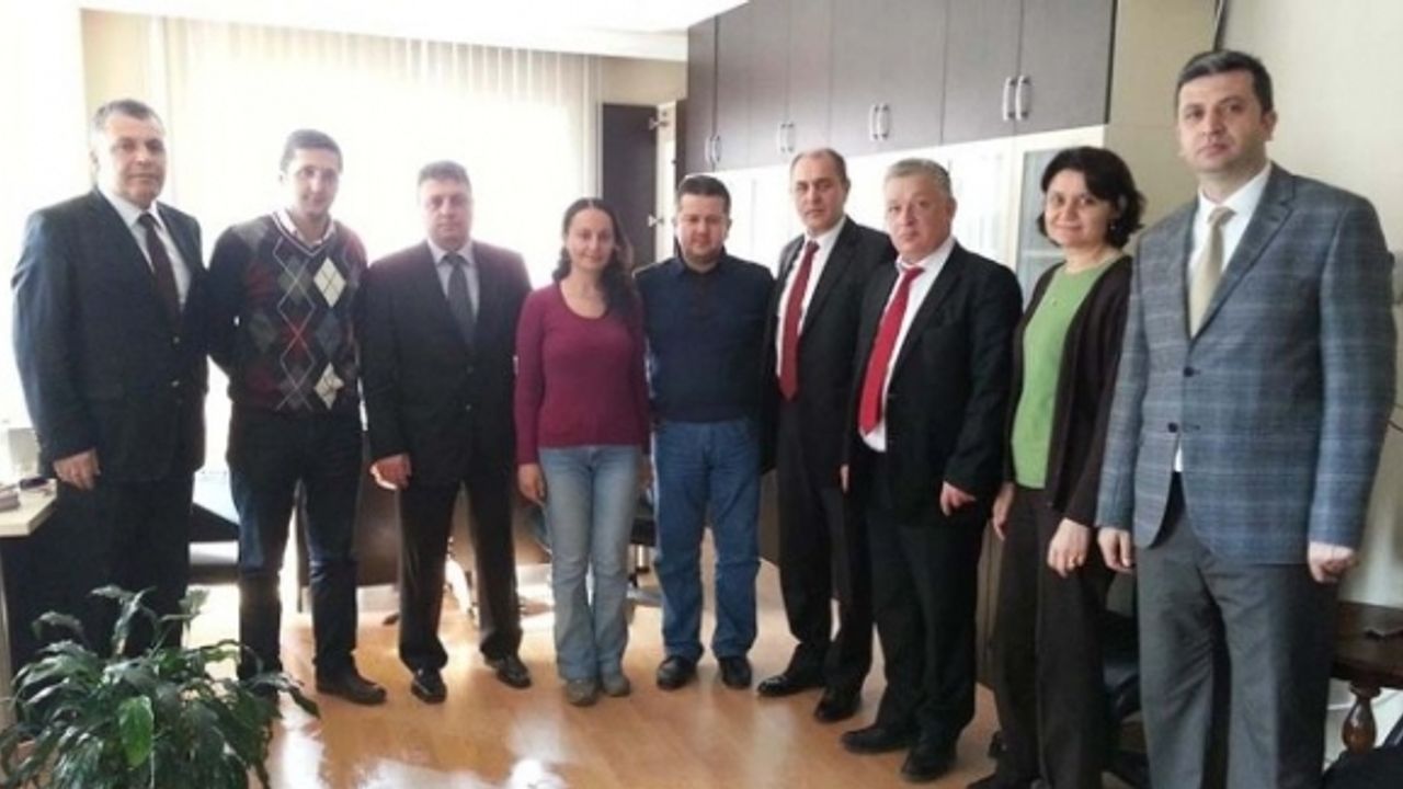 Zsmmmo’dan Alaplı’da En Eski Ve En Yeni Mali Müşavirler Hediye