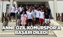 Anne Özil Kömürspor'a başarı diledi...