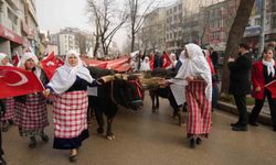 Anadolu’nun işgaline karşı tek yürek olan kadınların milli mücadele ruhu 105 yıl sonra yaşatıldı