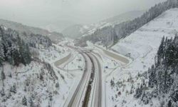 Kastamonu’da kar yağışı etkisini sürdürüyor: Ilgaz Dağı’nda kar kalınlığı 50 santimetreye ulaştı