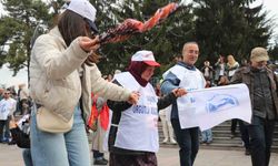 Bolu’da 1 Mayıs halaylar çekilerek kutlandı