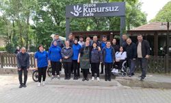 Kusursuz kafenin çalışanlarıyla bir araya geldiler