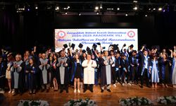 İletişim Fakültesi ve Devlet Konservatuvarı Mezunlarını Geleceğe Uğurladı