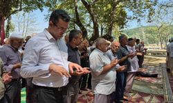 Vatandaşlar yağmur duasına çıktı