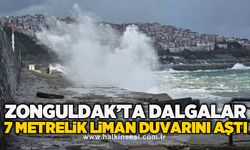 Zonguldak’ta dalgalar 7 metrelik liman duvarını aştı