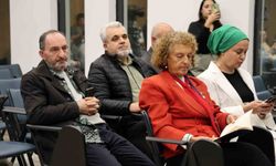 Yerel yazar ve şairler fuarda sahneye çıktı