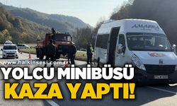 Yolcu minibüsü ve otomobil çarpıştı: 2 yaralı