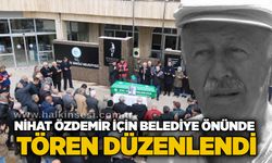 Nihat Özdemir için belediye önünde tören düzenlendi