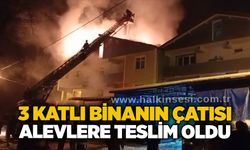 3 katlı binanın çatısı alevlere teslim oldu