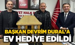 Başkan Devrim Dural'a ev hediye edildi