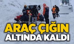 Araç çığın altında kaldı