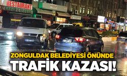 Zonguldak Belediyesi önünde trafik kazası!