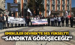 Emekliler Devrek’te ses yükseltti: “Sandıkta görüşeceğiz”