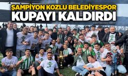 Şampiyon Kozlu Belediyespor kupayı kaldırdı