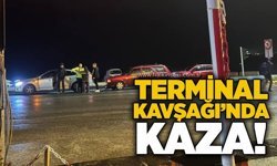 Terminal Kavşağı’nda kaza!