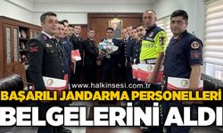 Başarılı jandarma personelleri belgelerini aldı