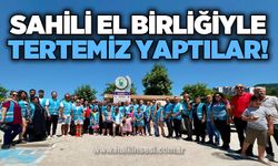 Sahili el birliğiyle tertemiz yaptılar