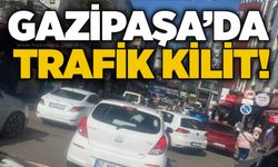 Gazipaşa’da trafik kilit!