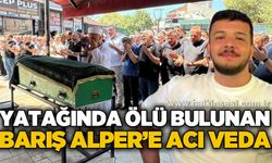 Evinde ölü bulunan Barış Alper dualarla toprağa verildi