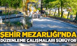 Çaycuma Şehir Mezarlığı'nda düzenleme çalışmaları sürüyor