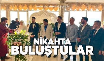 Nikahta buluştular