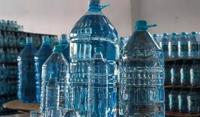 Damacanadan bir bardak su, 1 lira 30 kuruşa doluyor