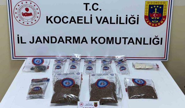 Yüzlerce genci zehirleyeceklerdi, jandarma narkotik timleri yakaladı