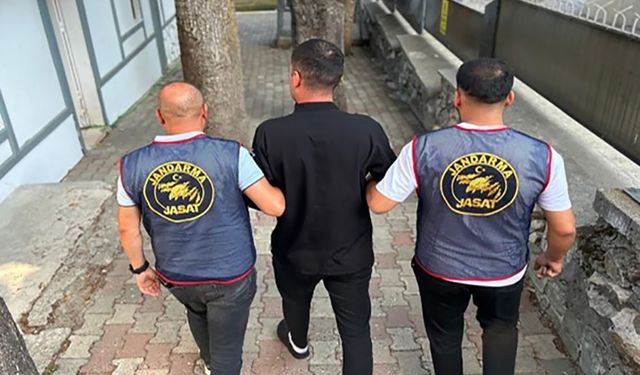 Farklı suçlardan aranan 3 kişi tutuklandı