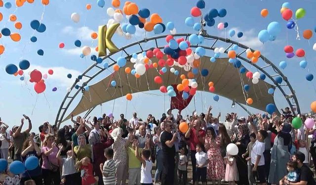 Lösemiyi yenen Kağan için gökyüzüne yüzlerce balon bıraktılar