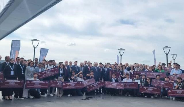 BEUN Psikoloji Bölümü Öğrencisi Akpolat, Türkiye’nin geleceğini şekillendiren projesiyle ödül aldı