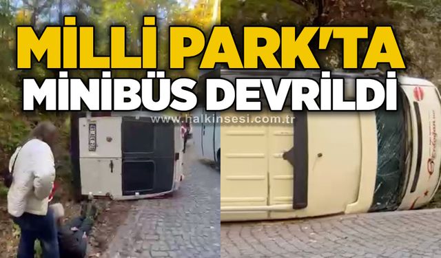 Milli Park'ta minibüs devrildi