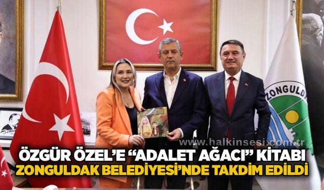 Özgür Özel’e “Adalet Ağacı” Kitabı Zonguldak Belediyesi’nde Takdim Edildi