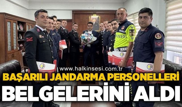 Başarılı jandarma personelleri belgelerini aldı
