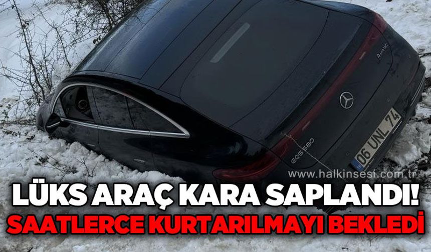 Lüks araç kara saplandı