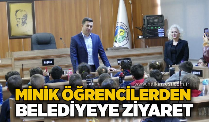 Minik öğrencilerden belediyeye ziyaret