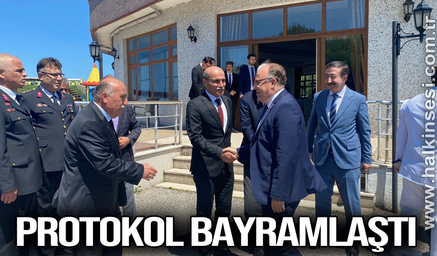 Zonguldak'ta protokol bayramlaştı