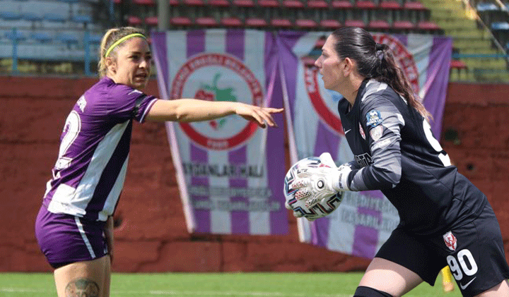Kdz. Ereğli Belediyespor kadın futbol takımı transferde hız kesmiyor