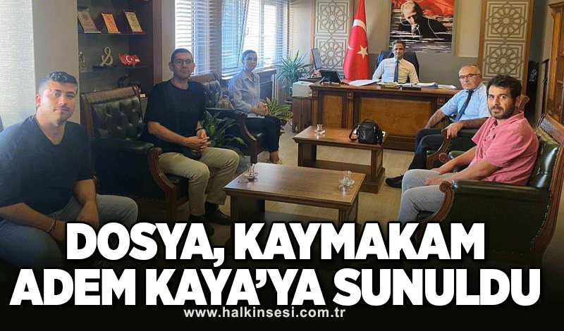 "Çaycuma'da Eğitim Sorunları" dosyası Kaymakam Adem Kaya'ya sunuldu