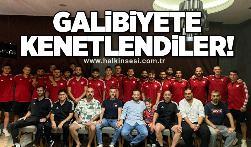 Zonguldak Kömürspor yönetimi, teknik heyet ve futbolculara moral ziyaretinde bulundu...