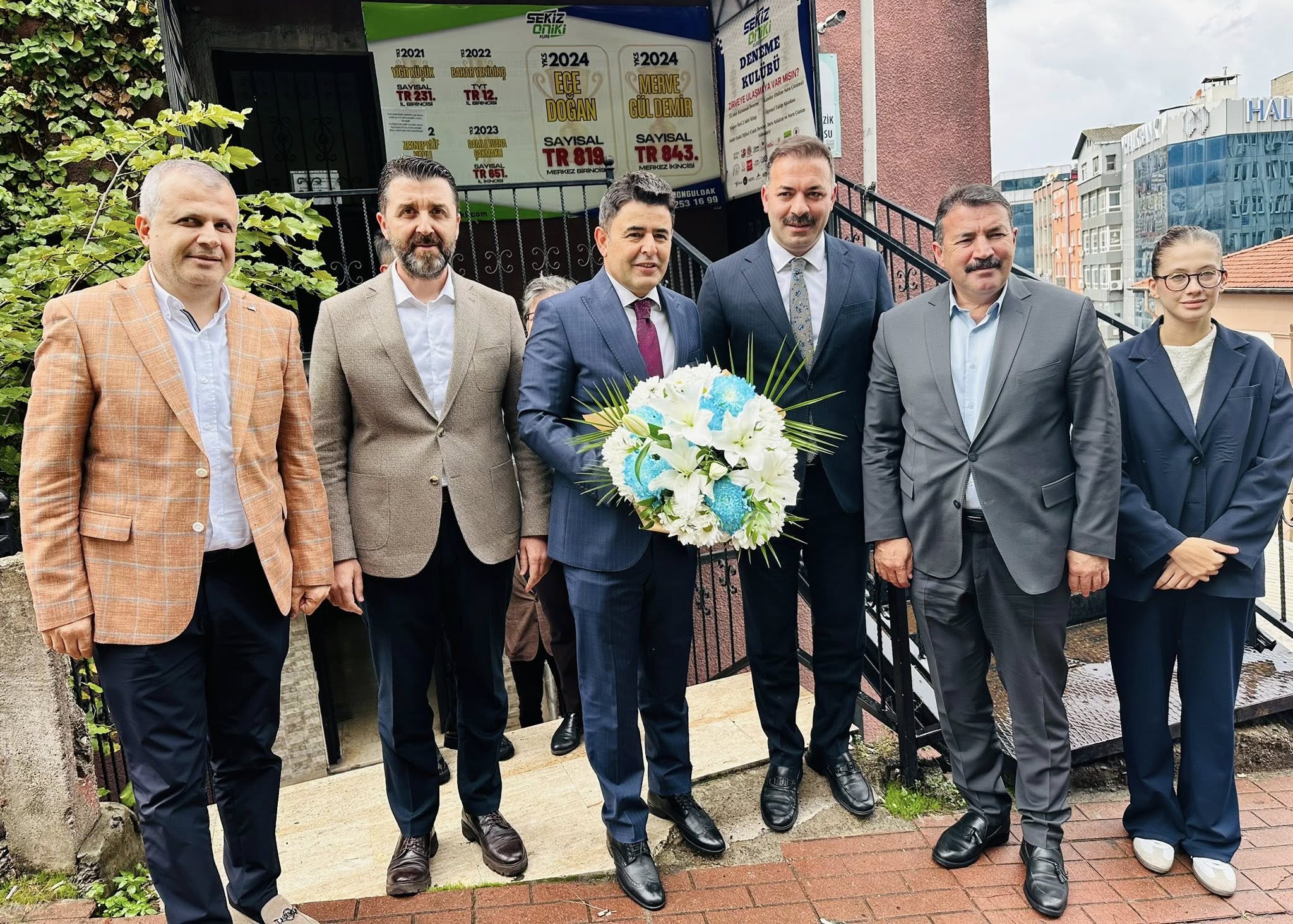 560485359 10232956990801766 4658503598488728788 N