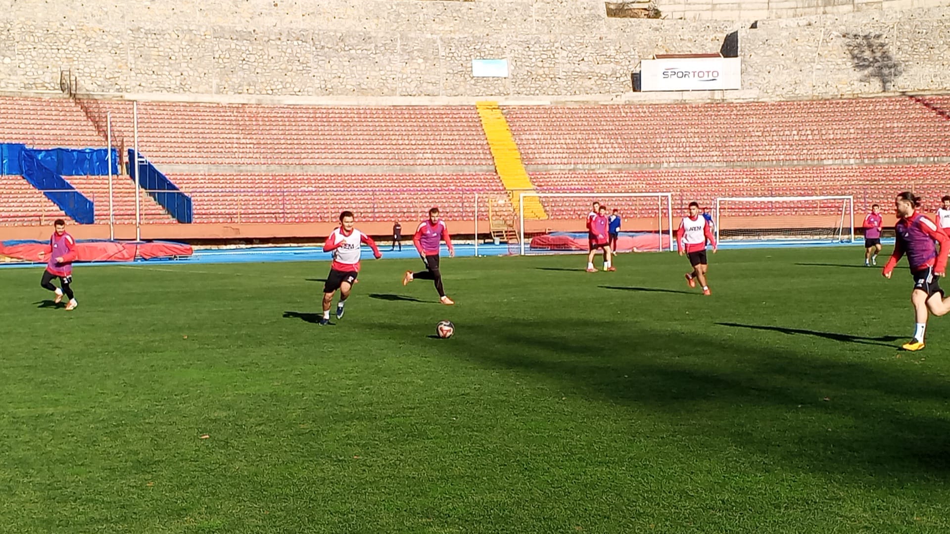 4Bf5205A A707 4B03 8E3A B340Aea57B7B