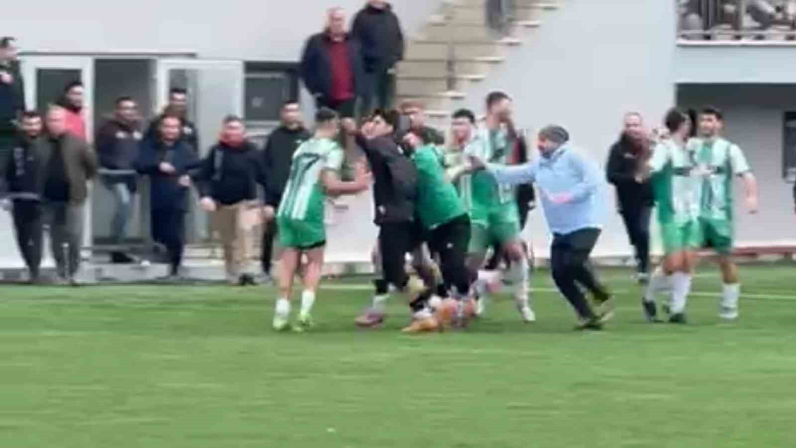 E161C328 02Eb 408B 9Ad6 C75F4F8B7805