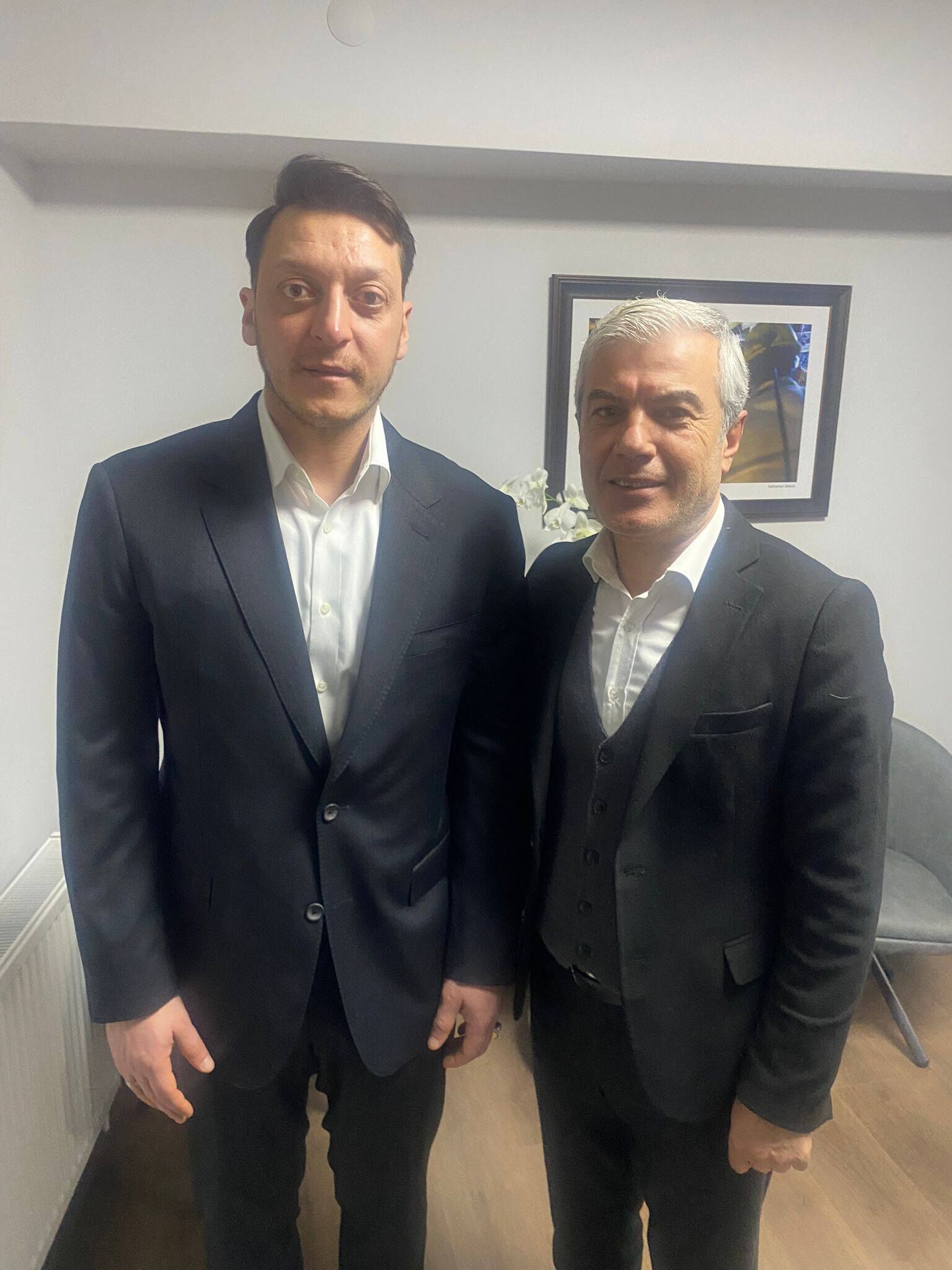 649702061 1350774187083372 3212263197027514056 N