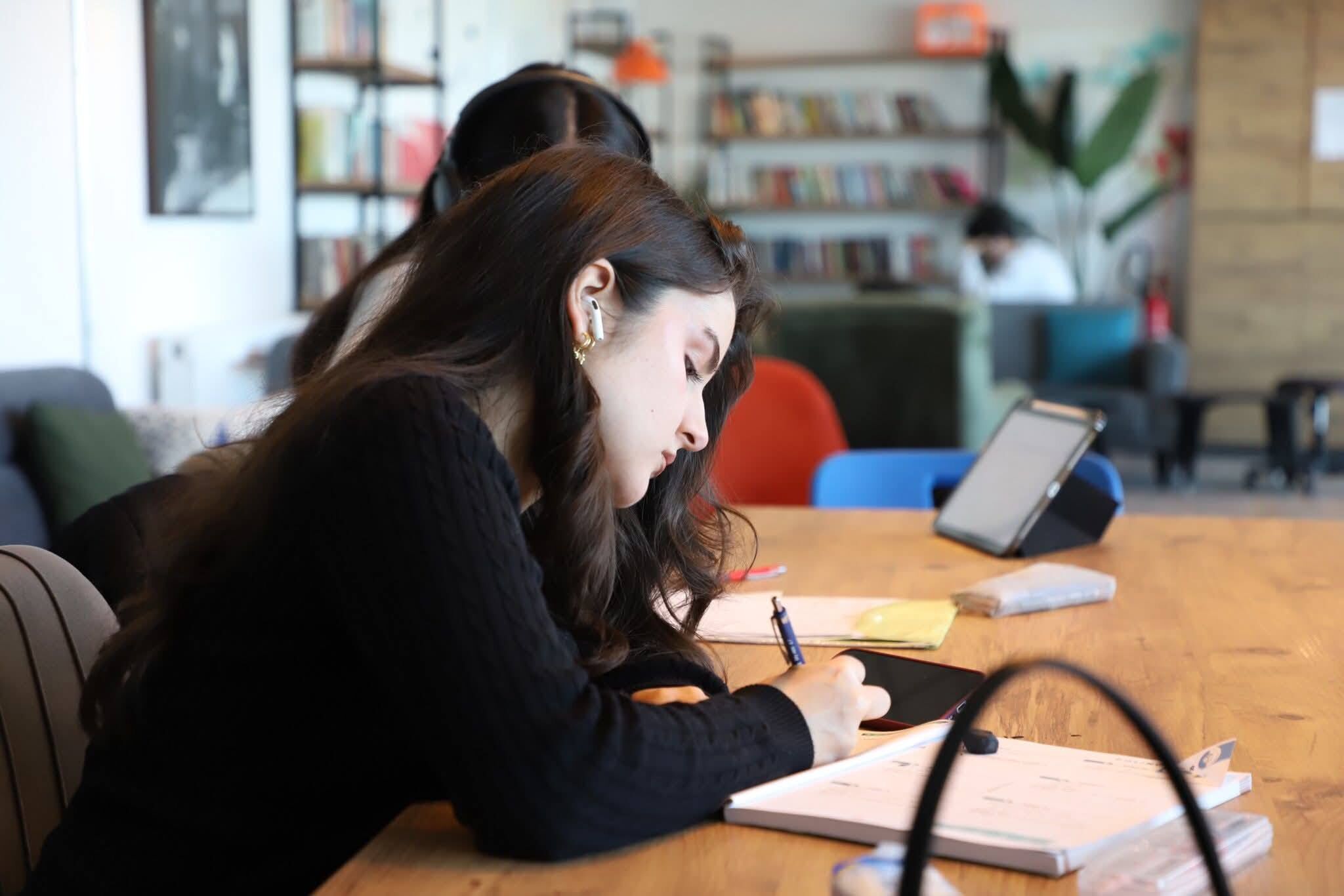 649883896 1533248988803759 1600606036231326338 N-1