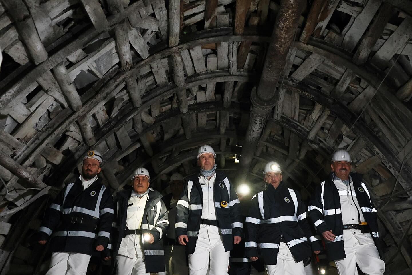 650790859 17973832953005984 317583160487988887 N