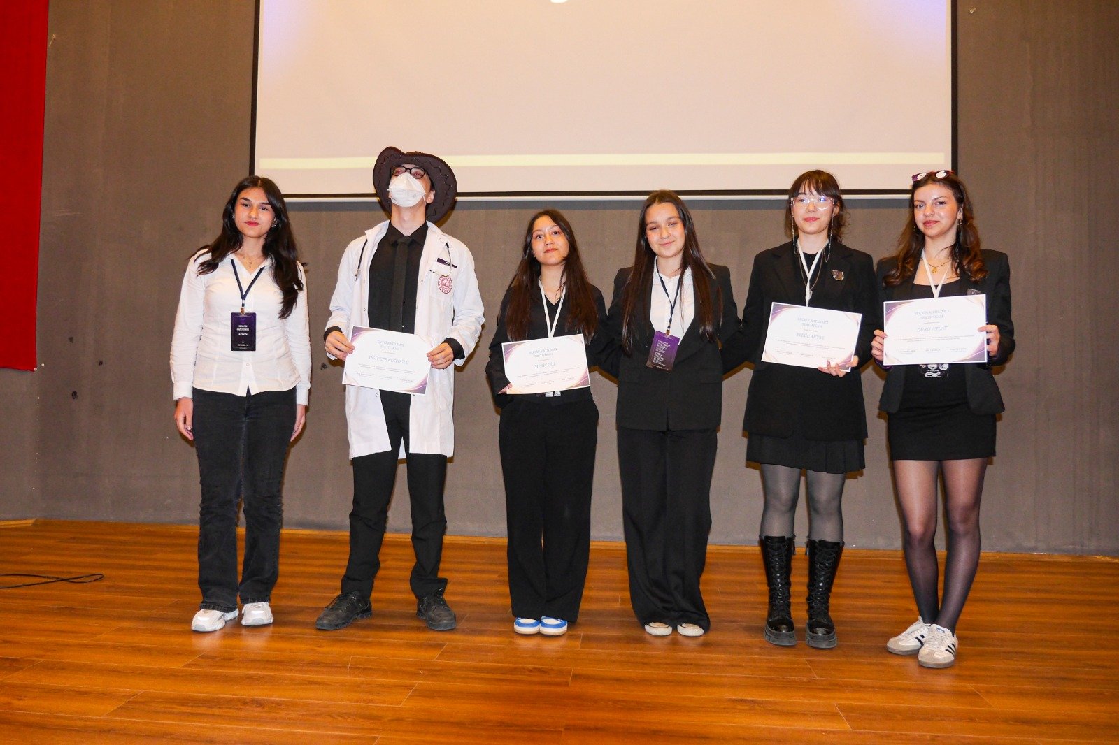 Whatsapp Image 2026 04 19 At 19.37.48